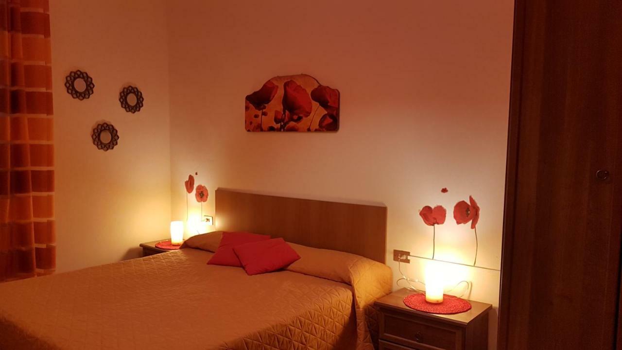 Grilli Valle Degli Etruschi B&B מראה חיצוני תמונה