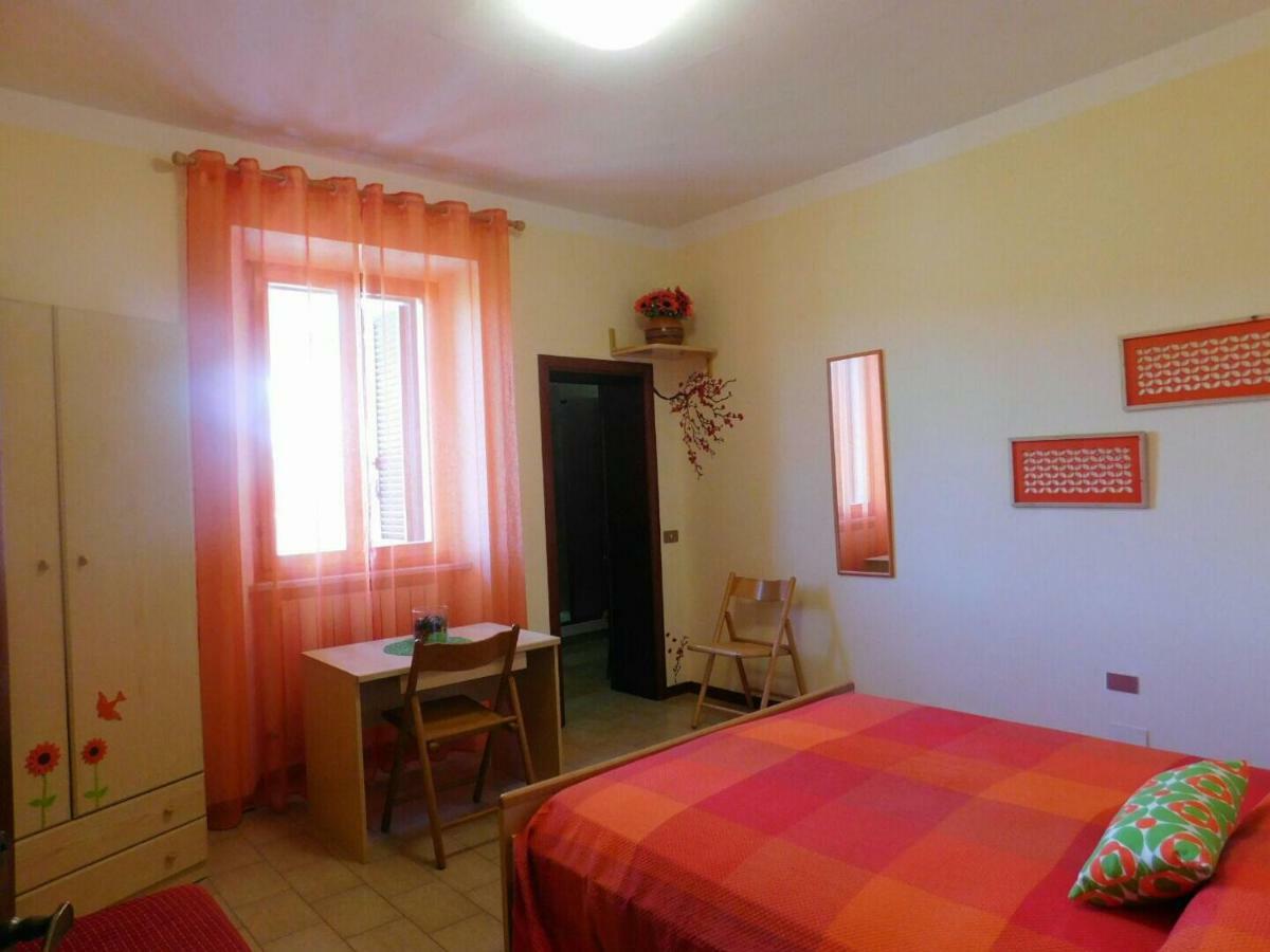 Grilli Valle Degli Etruschi B&B מראה חיצוני תמונה