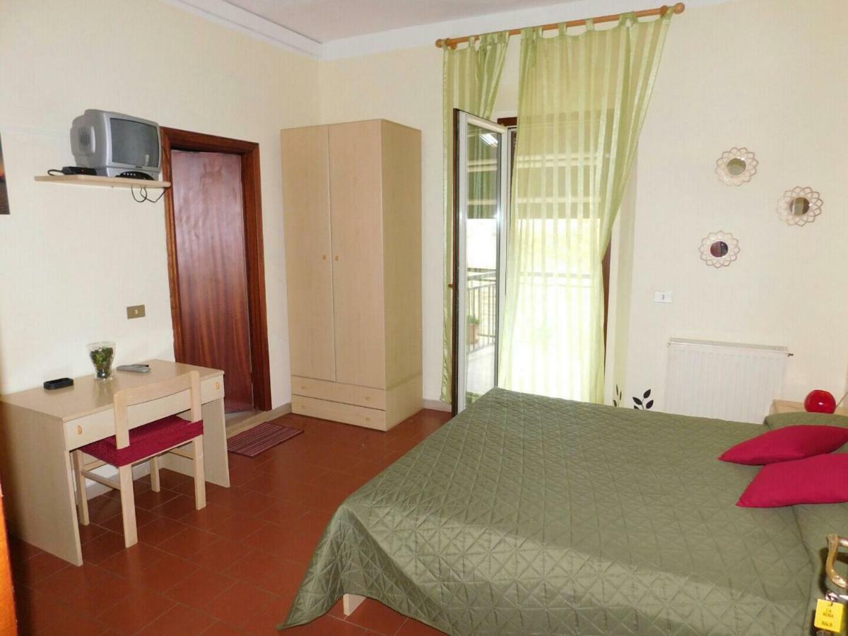 Grilli Valle Degli Etruschi B&B מראה חיצוני תמונה